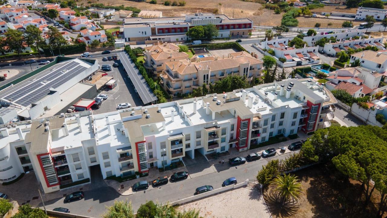 Luminous 2 Bdr Apartment W/Pool By Lovelystay Albufeira Bagian luar foto